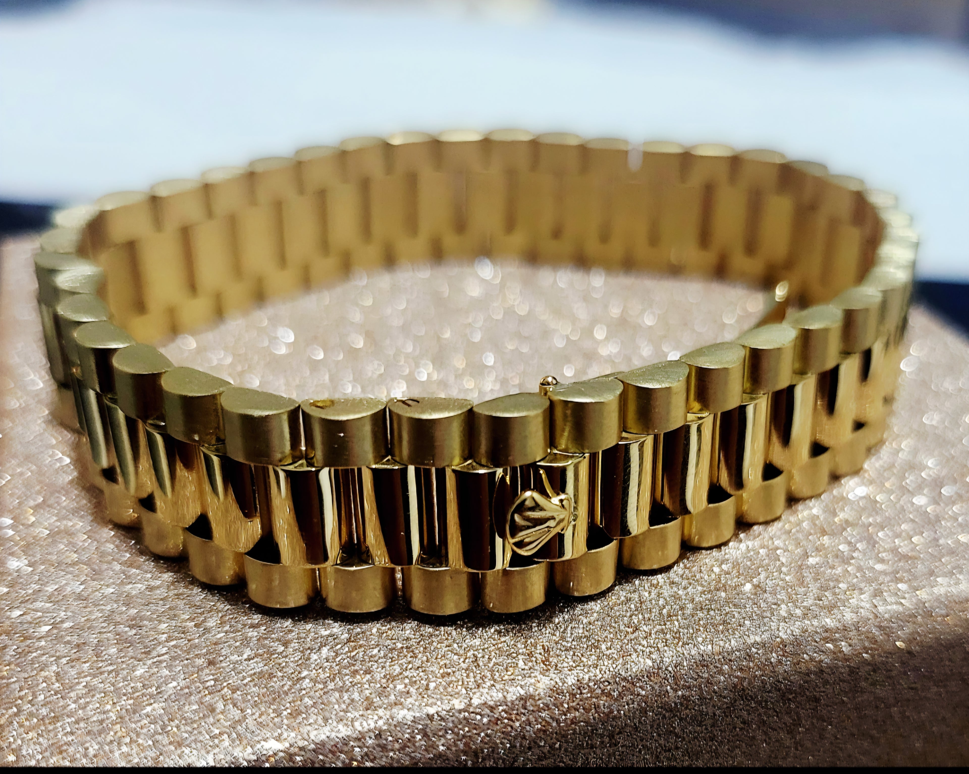 Bracciale chiusura orologio in oro 18kt