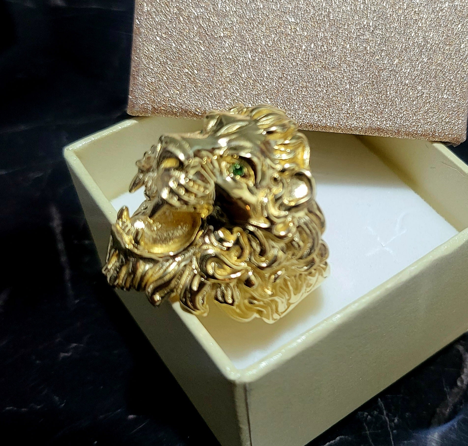Anello Leone oro 18kt