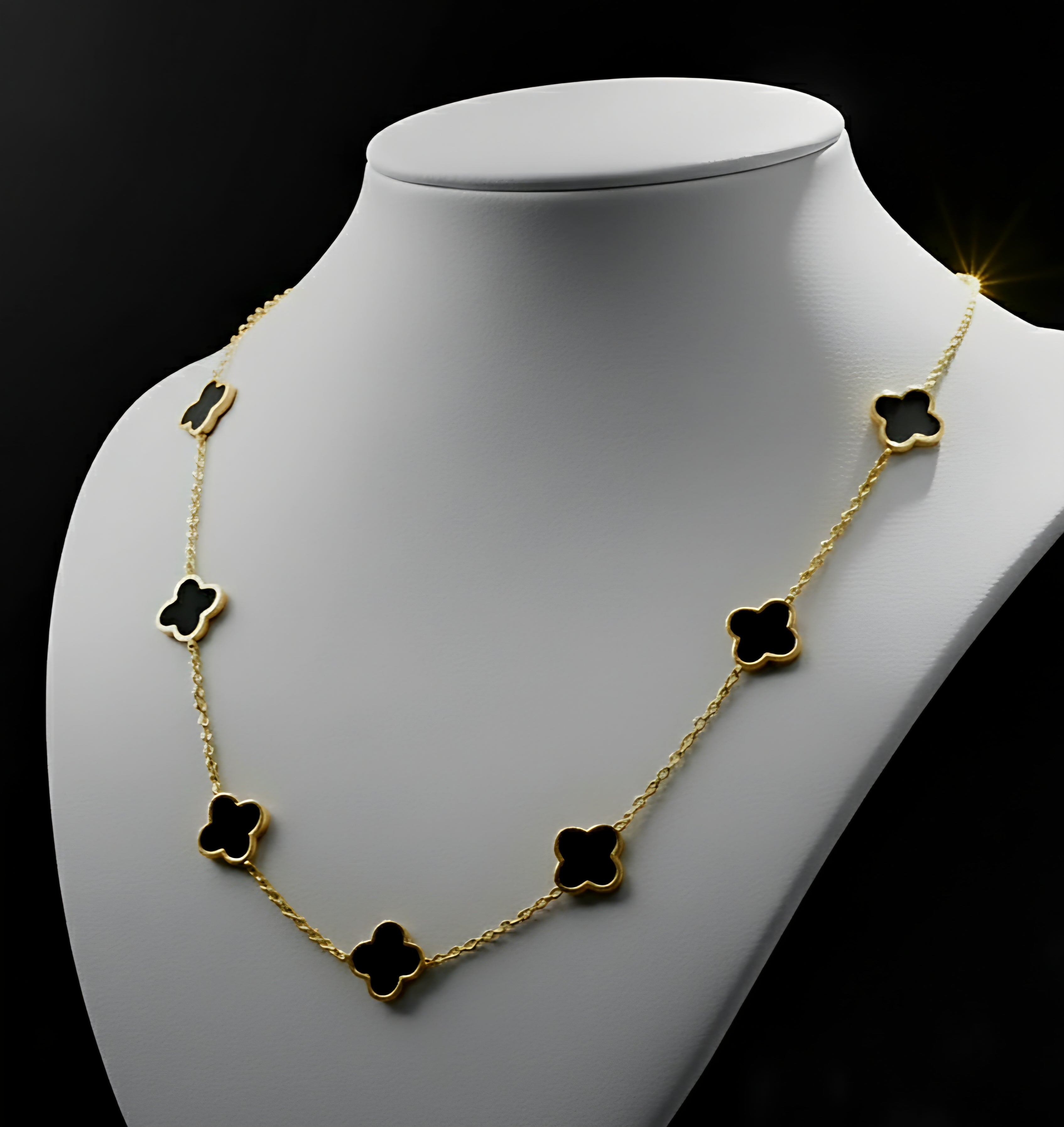 Collana donna quadrifoglio onice nero oro 18kt