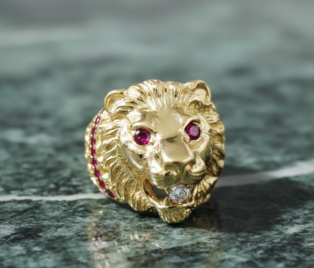 Anello Leone pieno oro 18kt