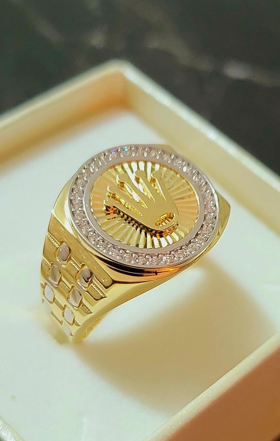 Anello uomo corona oro 18kt