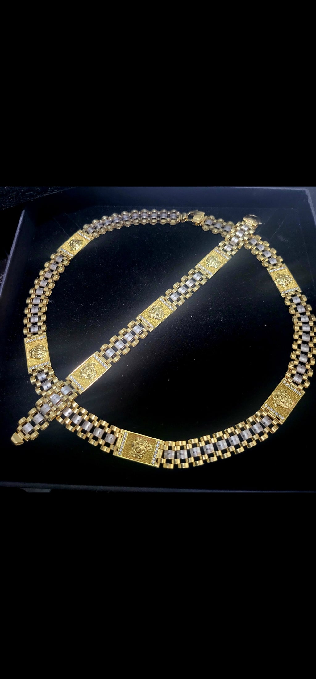 Girocollo maglia jubilee medusa oro 18kt