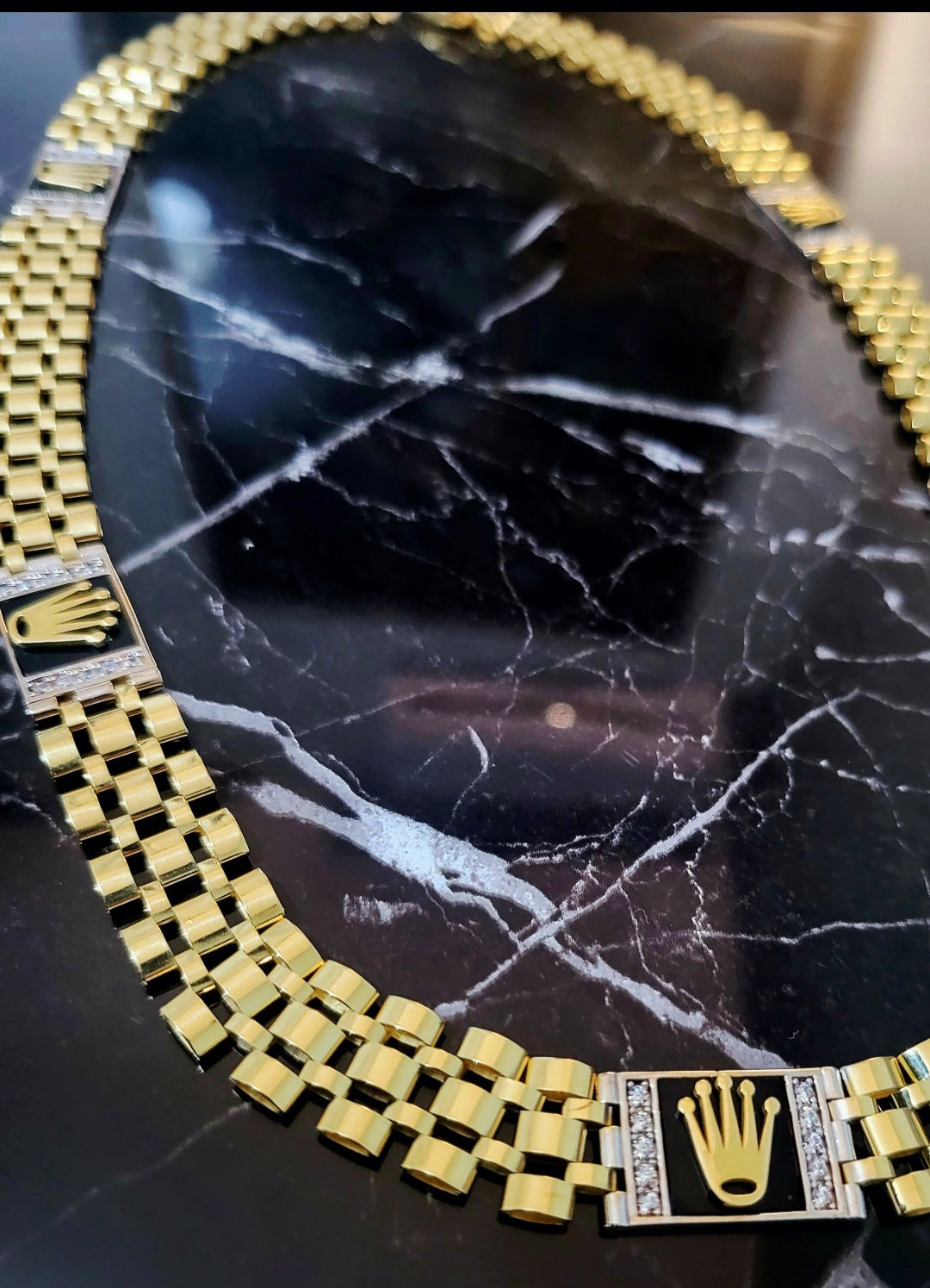 Girocollo corona modello Black oro 18kt