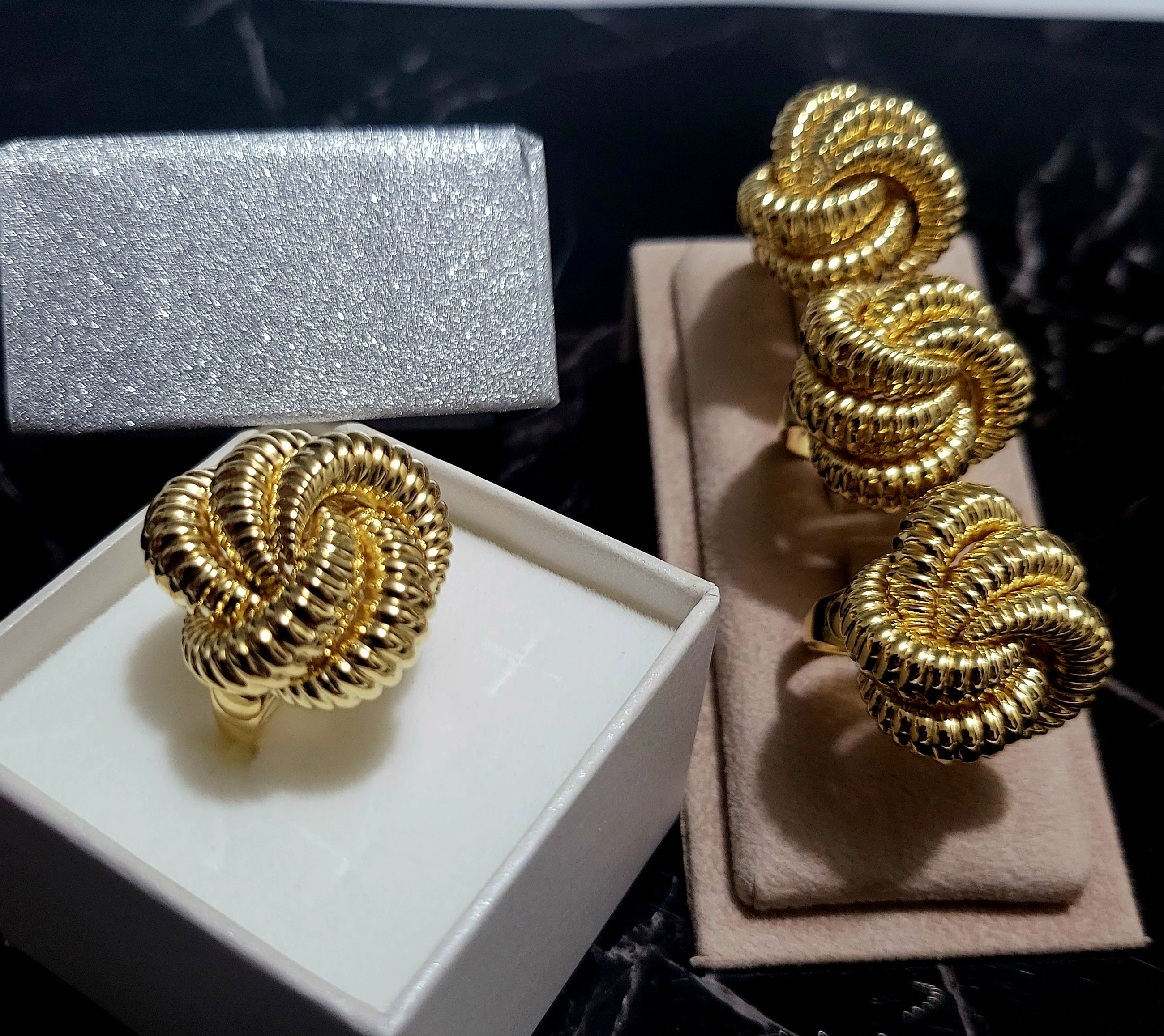 Anello donna banane oro 18kt